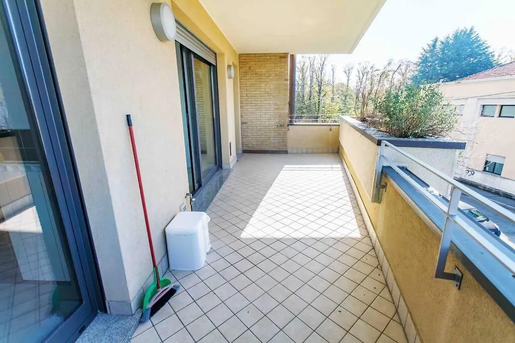 Διαμέρισμα Suite With Terrace Busto Arsizio